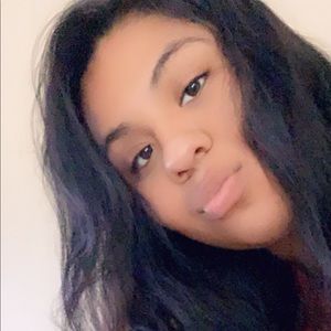 Meet your Posher, Esmeralda